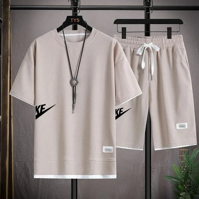 men's short-sleeved T-shirt and shorts