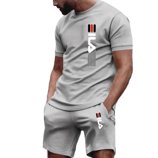 short-sleeved T-shirt + casual jogging shorts
