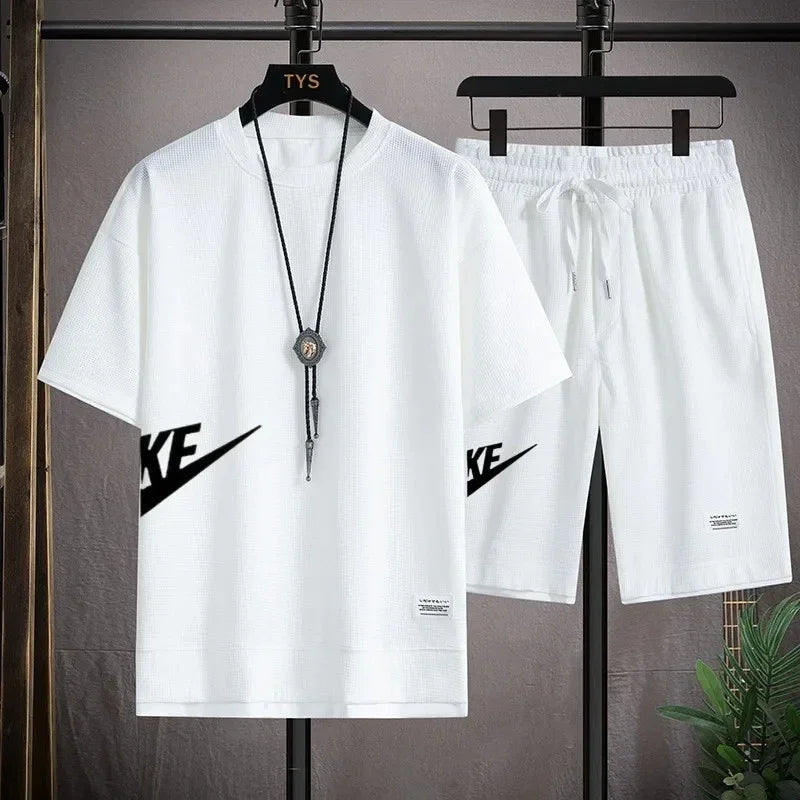 men's short-sleeved T-shirt and shorts